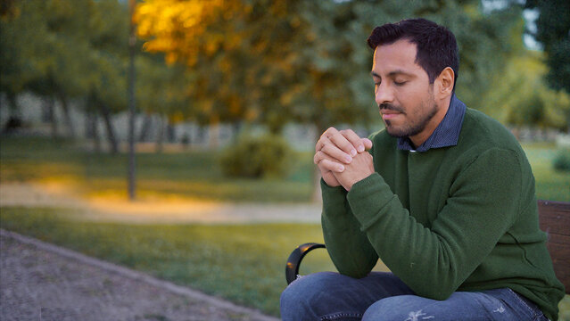 Não estou bem há alguns dias e orei ao Senhor, mas não vi nenhuma melhora. Eu sinto alguma culpa surgindo em meu coração e, embora eu saiba que não devo culpar o Senhor, não posso evitar. Portanto, minha pergunta é: como devo experimentar a doença quando ela me atinge?